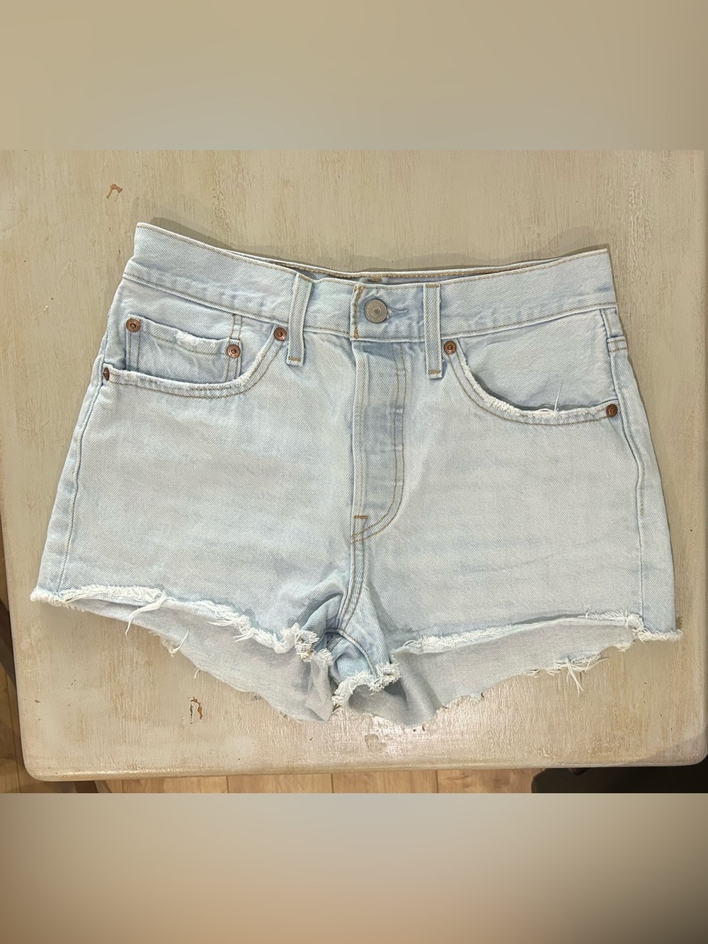 Levi's 501 Light Blue Frayed Hem Distressed Denim Shorts Size 27